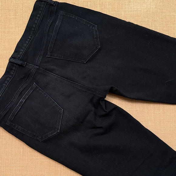 EUC Banana Republic Men's Dark Black Traveler denim - Picture 6 of 8